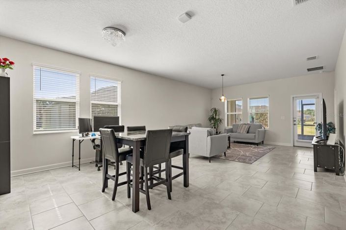 Image No.7-Propriété de 4 chambres à vendre à Kissimmee