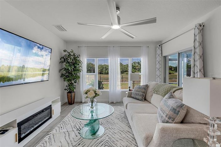 Image No.10-3 Bed Townhouse for sale