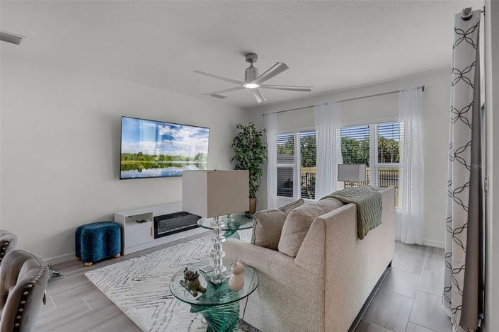 Image No.11-3 Bed Townhouse for sale