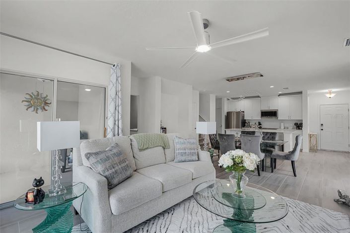 Image No.12-3 Bed Townhouse for sale