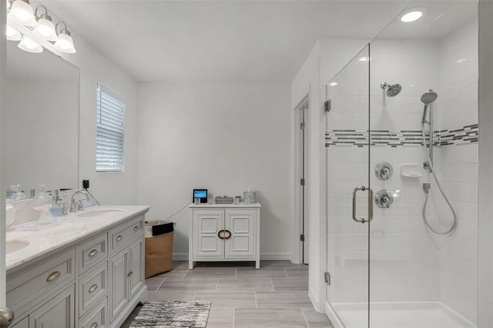 Image No.21-3 Bed Townhouse for sale