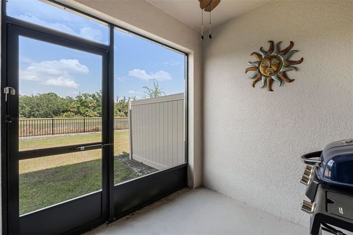 Image No.36-3 Bed Townhouse for sale