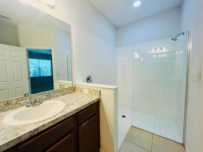 Image No.21-3 Bed Property for sale