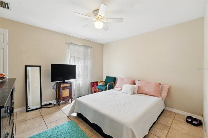 Image No.25-4 Bed Property for sale