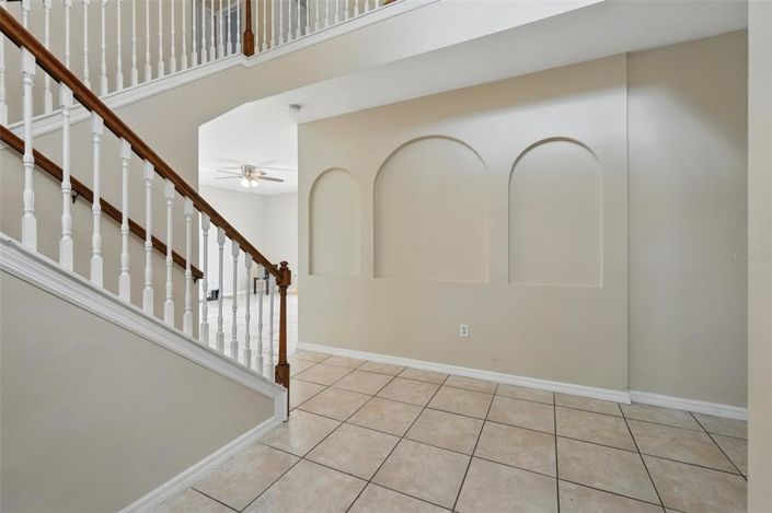 Image No.4-4 Bed Property for sale