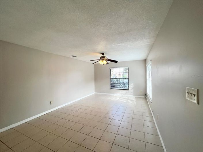 Image No.3-2 Bed Property for sale