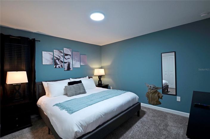 Image No.24-8 Bed Property for sale