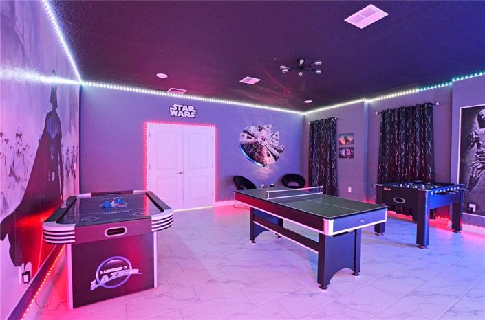 Image No.4-8 Bed Property for sale