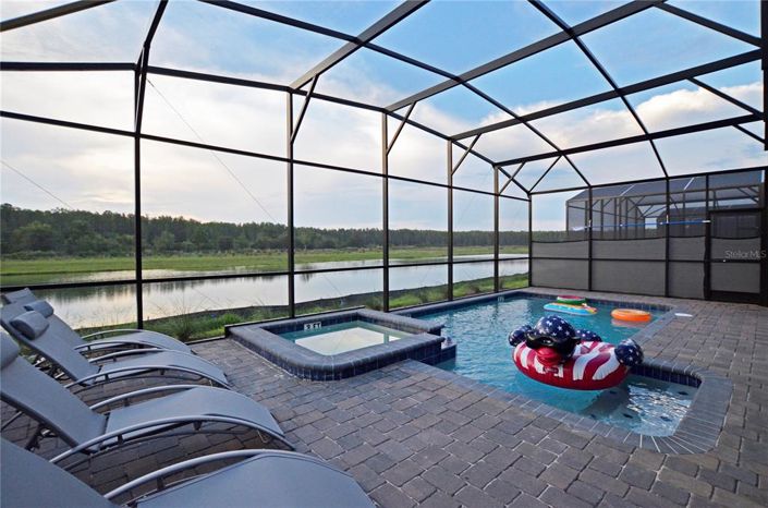 Image No.44-8 Bed Property for sale