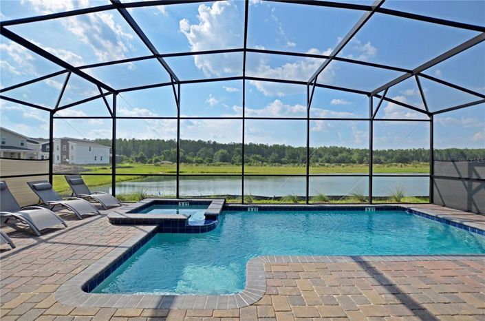 Image No.45-8 Bed Property for sale