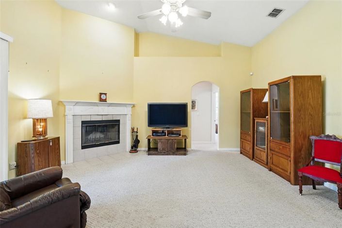 Image No.12-4 Bed Property for sale