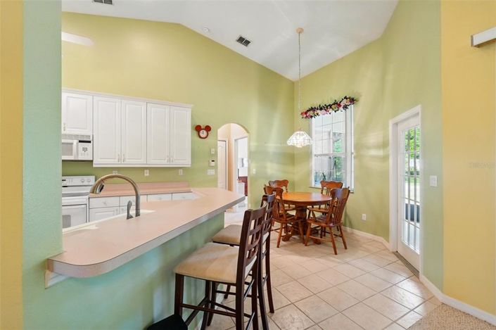 Image No.15-4 Bed Property for sale