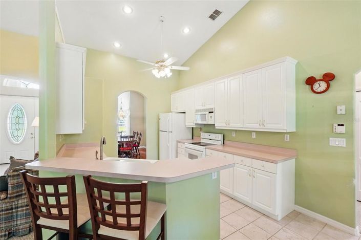 Image No.16-4 Bed Property for sale