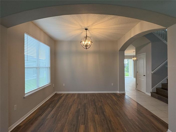 Image No.12-5 Bed Property for sale