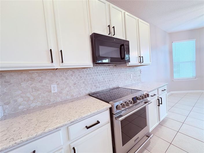 Image No.20-5 Bed Property for sale