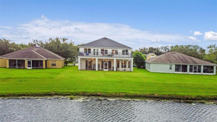 Image No.3-5 Bed Property for sale