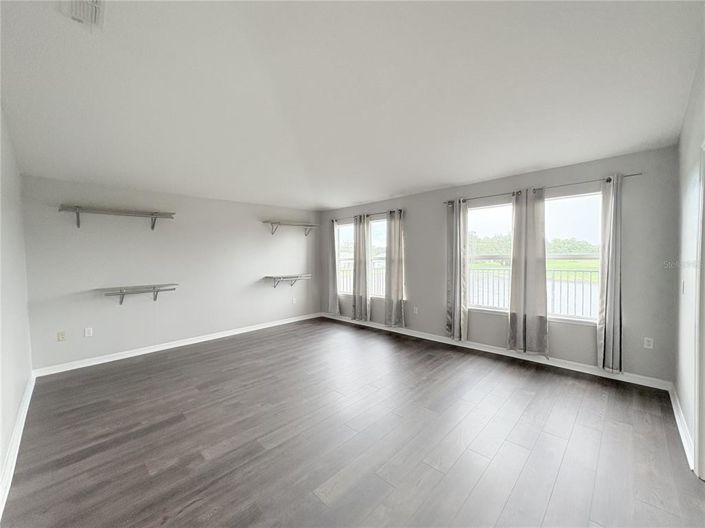 Image No.33-5 Bed Property for sale