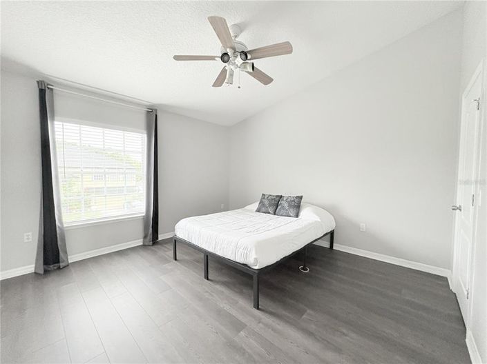 Image No.41-5 Bed Property for sale