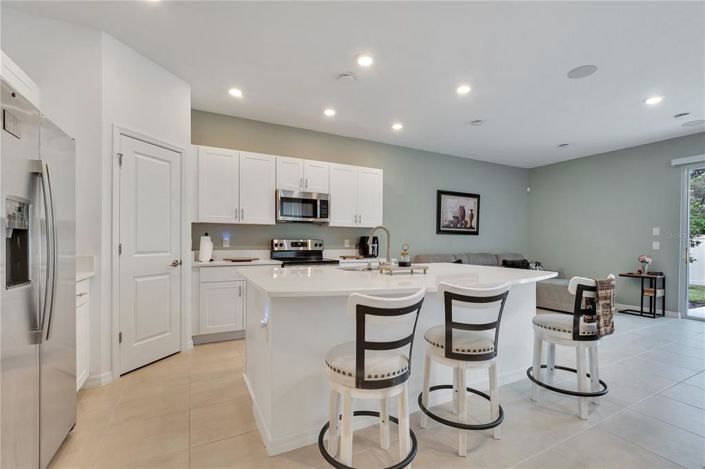 Image No.10-3 Bed Townhouse for sale