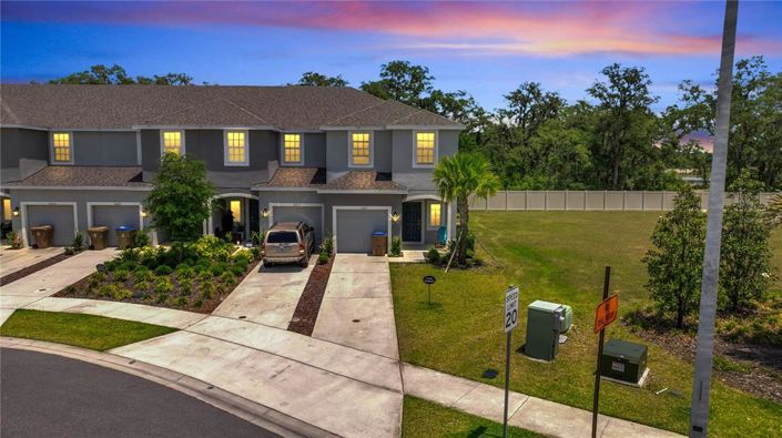 Image No.3-3 Bed Townhouse for sale