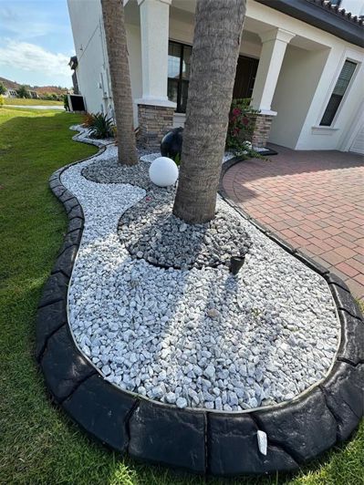 Image No.11-5 Bed Property for sale