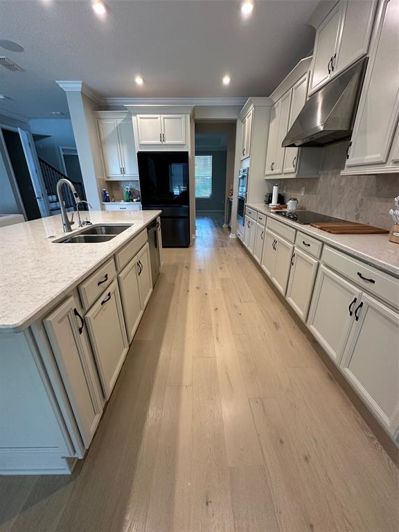 Image No.21-5 Bed Property for sale