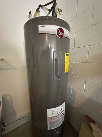 Image No.56-5 Bed Property for sale