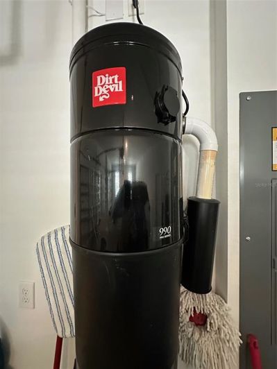 Image No.58-5 Bed Property for sale