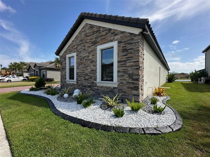 Image No.6-5 Bed Property for sale