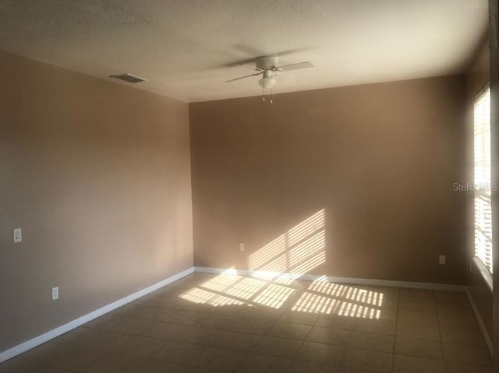 Image No.7-Propriété de 4 chambres à vendre à Kissimmee