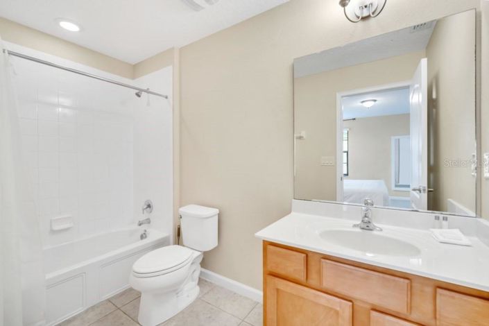 Image No.11-6 Bed Property for sale