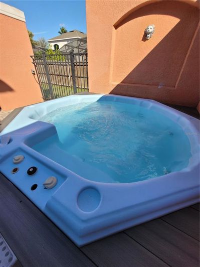 Image No.40-3 Bed Townhouse for sale