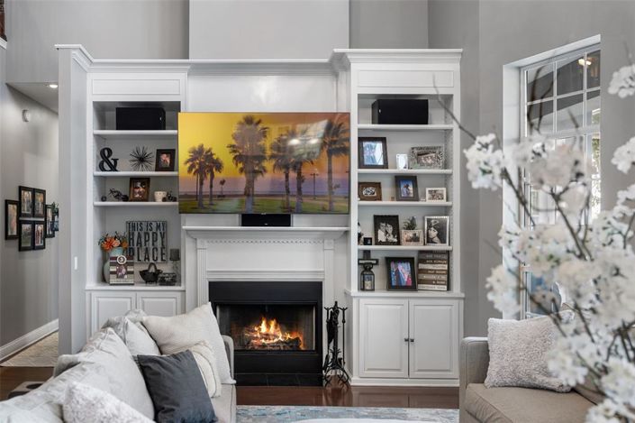 Image No.25-7 Bed Property for sale