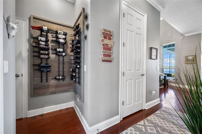 Image No.28-7 Bed Property for sale