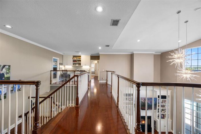 Image No.56-7 Bed Property for sale