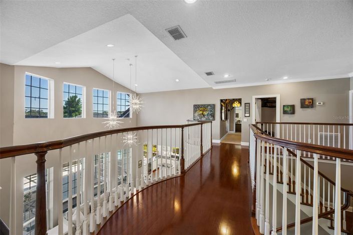 Image No.57-7 Bed Property for sale