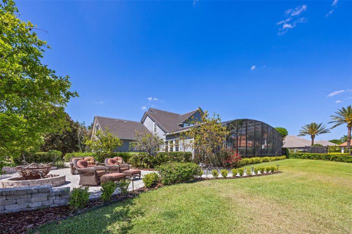 Image No.83-7 Bed Property for sale