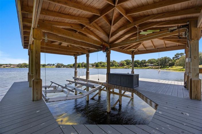 Image No.88-7 Bed Property for sale