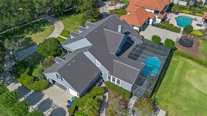 Image No.92-7 Bed Property for sale