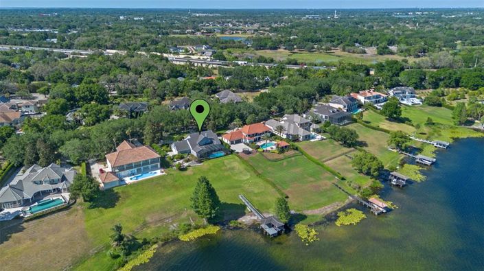 Image No.96-7 Bed Property for sale