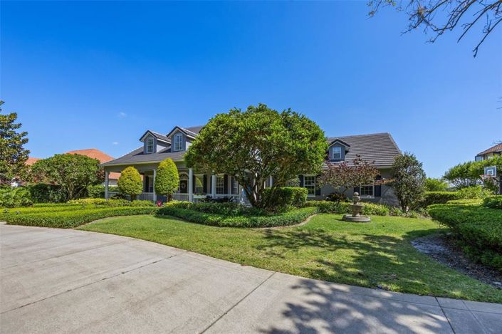 Image No.97-7 Bed Property for sale