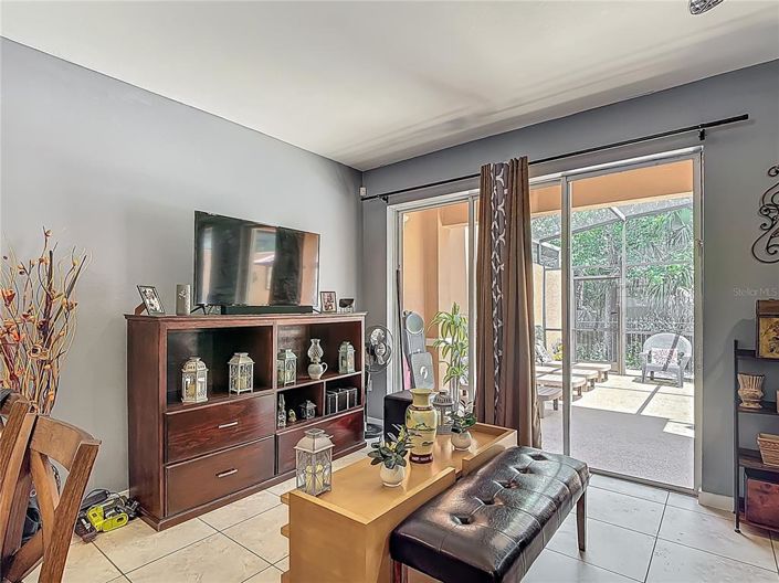 Image No.15-2 Bed Townhouse for sale