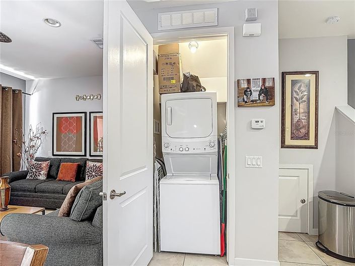 Image No.16-2 Bed Townhouse for sale