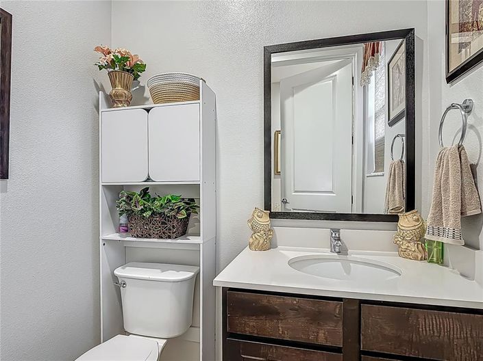 Image No.26-2 Bed Townhouse for sale