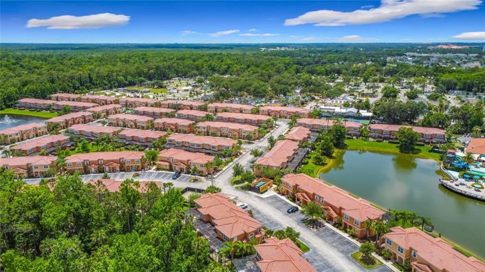 Image No.29-2 Bed Townhouse for sale