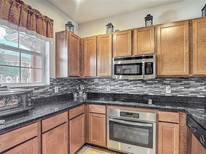 Image No.7-2 Bed Townhouse for sale