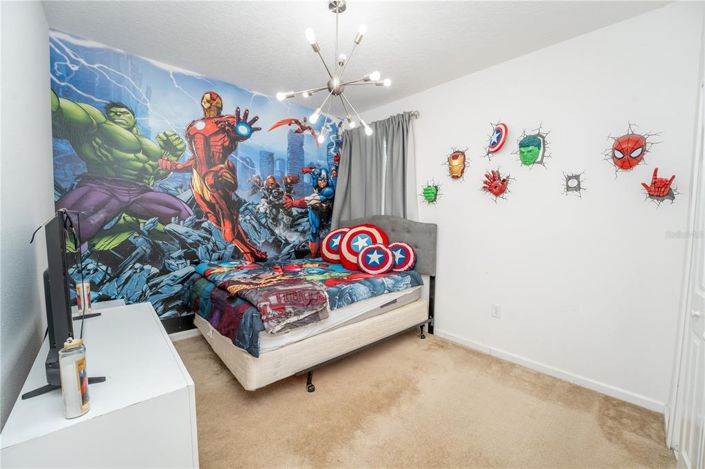 Image No.20-8 Bed Property for sale