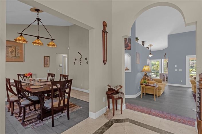 Image No.12-4 Bed Property for sale