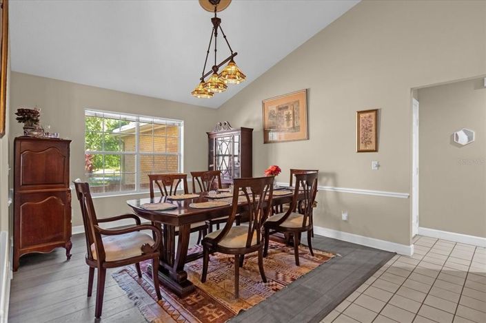 Image No.15-4 Bed Property for sale