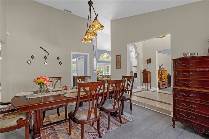 Image No.16-4 Bed Property for sale